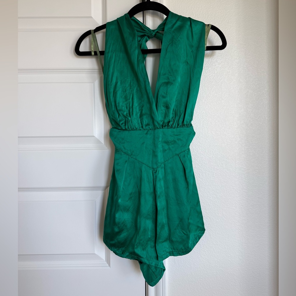 Victoria's Secret Vintage Green Silk Sleep Romper Size Small Petite